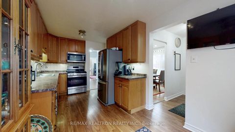 Photo 10 at 159 Patterson Street, Leslie Valley, Newmarket