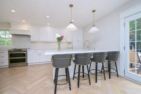 Photo 4 at 1077 Anna Maria Avenue, Alcona, Innisfil