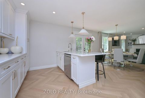 Photo 6 at 1077 Anna Maria Avenue, Alcona, Innisfil