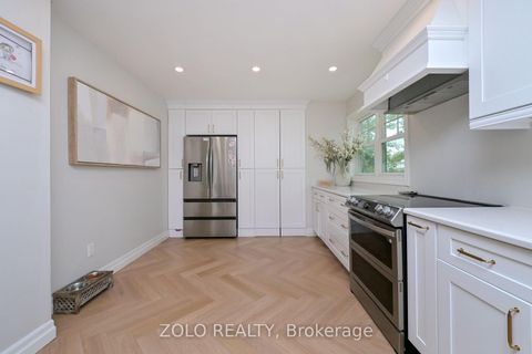 Photo 8 at 1077 Anna Maria Avenue, Alcona, Innisfil