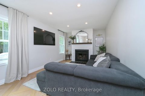 Photo 11 at 1077 Anna Maria Avenue, Alcona, Innisfil
