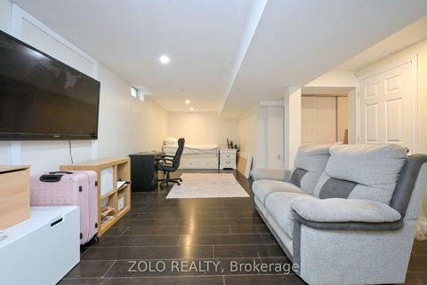 Photo 32 at 1077 Anna Maria Avenue, Alcona, Innisfil