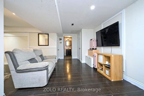 Photo 33 at 1077 Anna Maria Avenue, Alcona, Innisfil