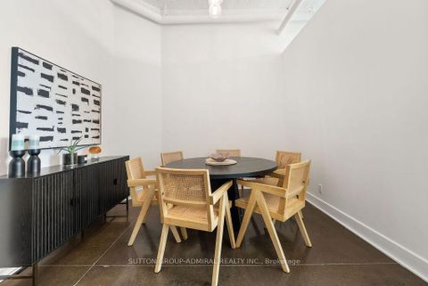 Photo 7 at 124 - 1001 Roselawn Avenue, Belgravia, Toronto