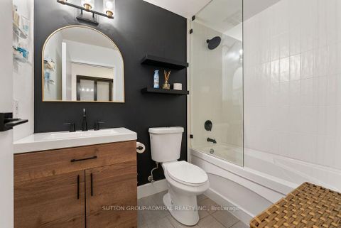 Photo 11 at 124 - 1001 Roselawn Avenue, Belgravia, Toronto