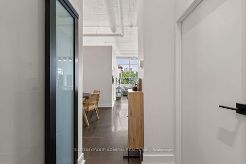 Photo 16 at 124 - 1001 Roselawn Avenue, Belgravia, Toronto
