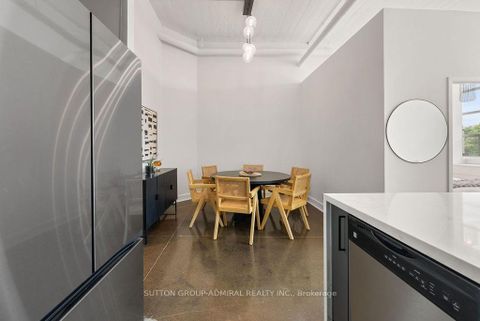 Photo 17 at 124 - 1001 Roselawn Avenue, Belgravia, Toronto