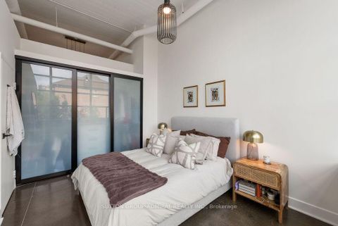 Photo 21 at 124 - 1001 Roselawn Avenue, Belgravia, Toronto