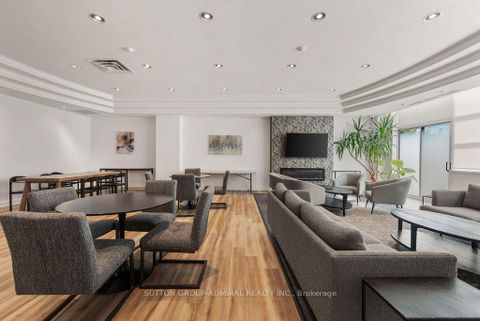 Photo 26 at 124 - 1001 Roselawn Avenue, Belgravia, Toronto
