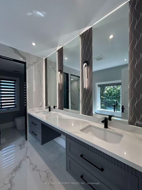 Photo 24 at 158 Elmwood Avenue, Harding, Richmond Hill
