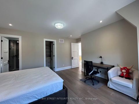 Photo 28 at 158 Elmwood Avenue, Harding, Richmond Hill