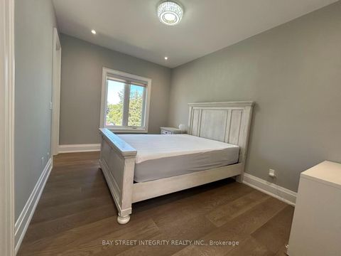 Photo 33 at 158 Elmwood Avenue, Harding, Richmond Hill