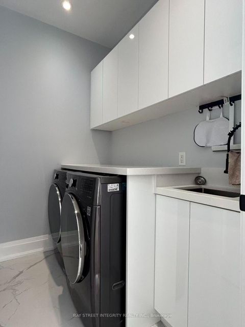 Photo 34 at 158 Elmwood Avenue, Harding, Richmond Hill