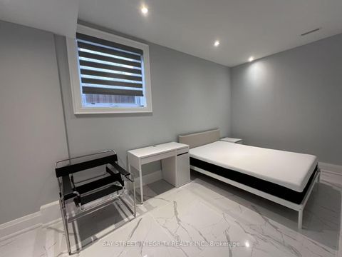 Photo 38 at 158 Elmwood Avenue, Harding, Richmond Hill