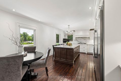 Photo 12 at 256 Banner Lane, King City, King