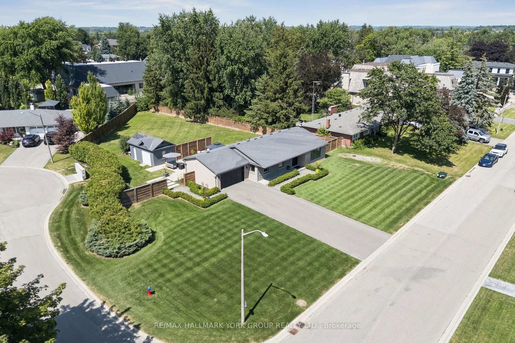 256 Banner Lane, King City, King photo 2