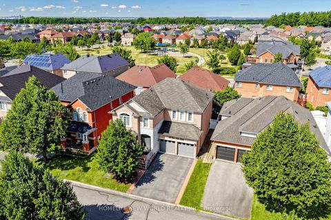 Photo 1 at 32 Casa Nova Drive, Vellore Village, Vaughan