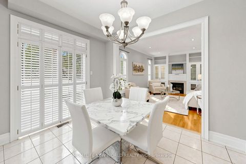 Photo 14 at 32 Casa Nova Drive, Vellore Village, Vaughan
