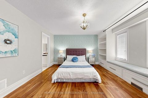 Photo 28 at 32 Casa Nova Drive, Vellore Village, Vaughan