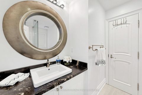 Photo 36 at 32 Casa Nova Drive, Vellore Village, Vaughan