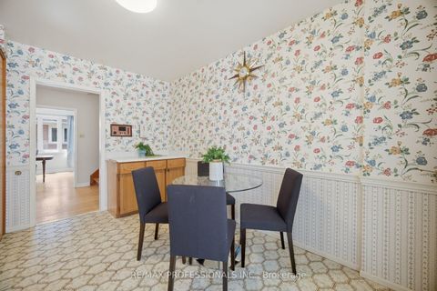 Photo 13 at 90 Peckham Avenue, Newtonbrook West, Toronto
