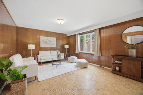 Photo 16 at 90 Peckham Avenue, Newtonbrook West, Toronto