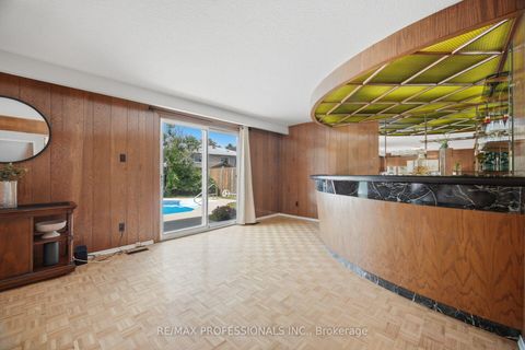 Photo 19 at 90 Peckham Avenue, Newtonbrook West, Toronto