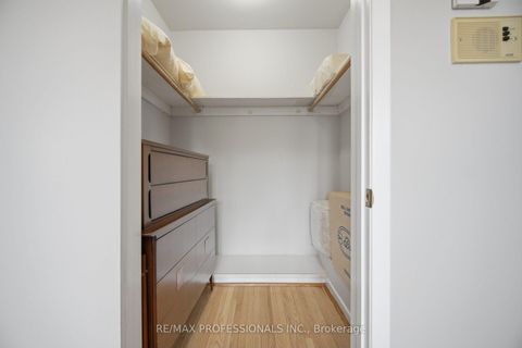 Photo 26 at 90 Peckham Avenue, Newtonbrook West, Toronto