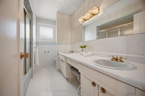 Photo 31 at 90 Peckham Avenue, Newtonbrook West, Toronto