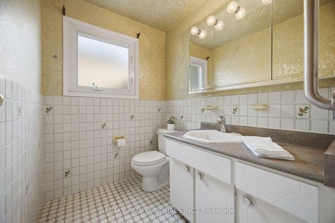 Photo 36 at 90 Peckham Avenue, Newtonbrook West, Toronto