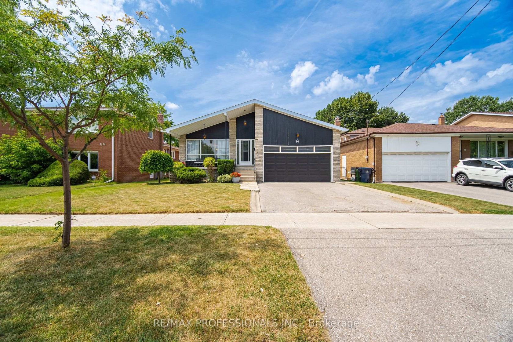 90 Peckham Avenue, Newtonbrook West, Toronto 