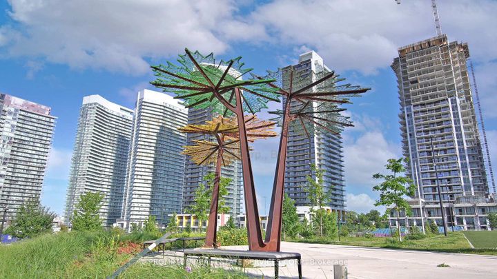 Photo 2 at 2115 - 85 McMahon Drive, Bayview Village, Toronto