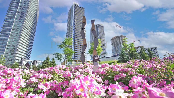 Photo 3 at 2115 - 85 McMahon Drive, Bayview Village, Toronto