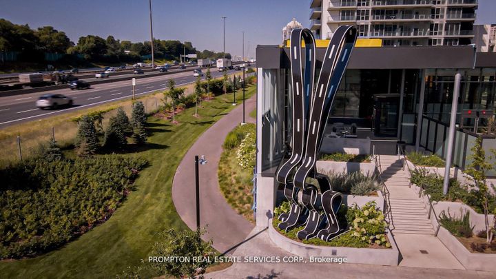 Photo 10 at 2115 - 85 McMahon Drive, Bayview Village, Toronto