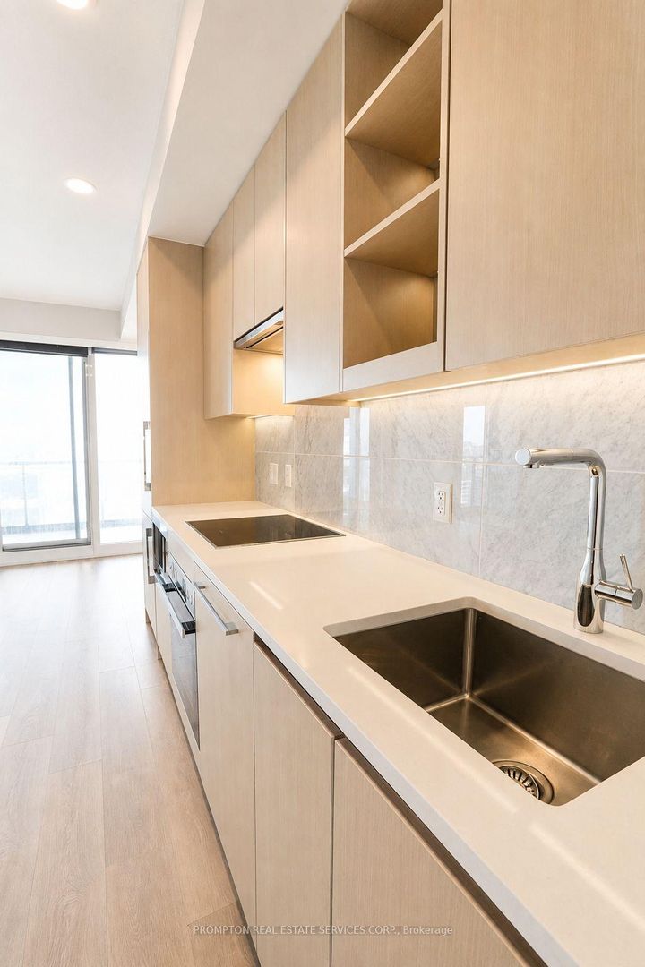 Photo 14 at 2115 - 85 McMahon Drive, Bayview Village, Toronto