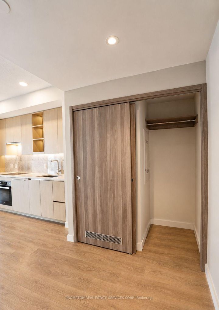 Photo 22 at 2115 - 85 McMahon Drive, Bayview Village, Toronto