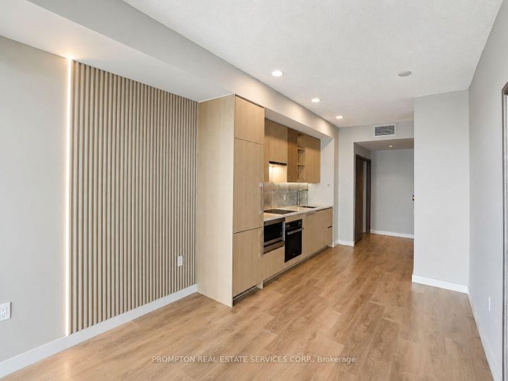 Photo 24 at 2115 - 85 McMahon Drive, Bayview Village, Toronto