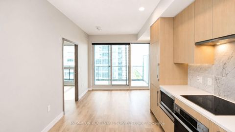 Photo 16 at 2115 - 85 McMahon Drive, Bayview Village, Toronto