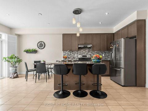 Photo 11 at 99 Richler Avenue, Kleinburg, Vaughan