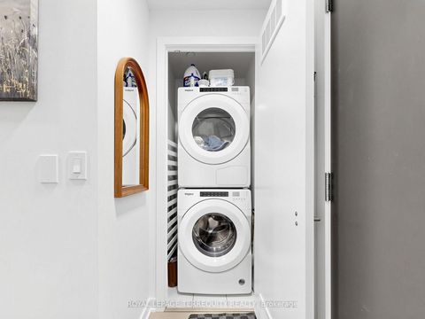 Photo 15 at 612 - 840 St Clair Avenue W, Oakwood Village, Toronto