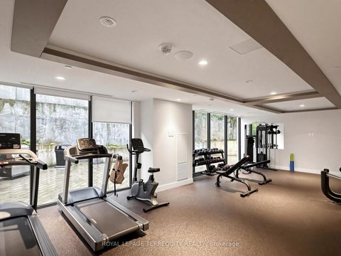 Photo 19 at 612 - 840 St Clair Avenue W, Oakwood Village, Toronto