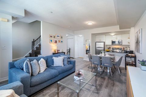Photo 4 at 19 - 10 Carnation Avenue, Long Branch, Toronto