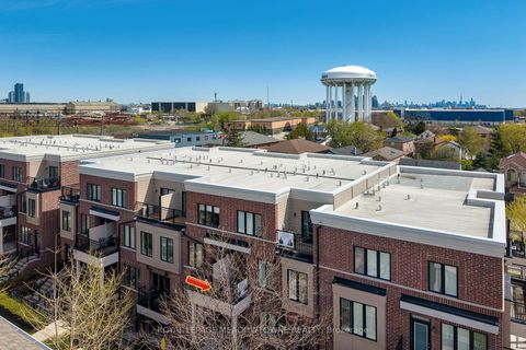 Photo 12 at 19 - 10 Carnation Avenue, Long Branch, Toronto