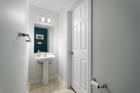 Photo 13 at 19 - 10 Carnation Avenue, Long Branch, Toronto