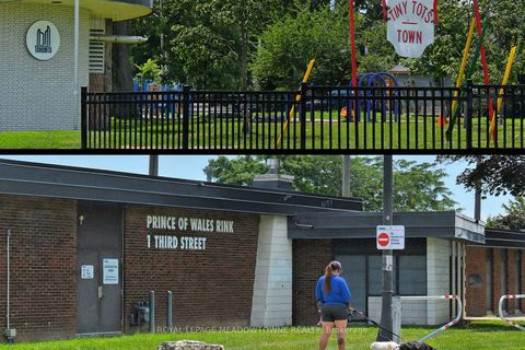 Photo 41 at 19 - 10 Carnation Avenue, Long Branch, Toronto