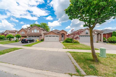 Photo 1 at 148 Solway Avenue, Maple, Vaughan