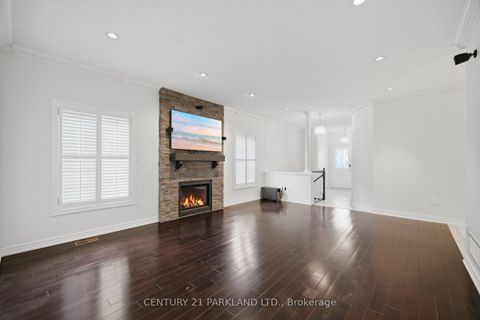 Photo 4 at 148 Solway Avenue, Maple, Vaughan