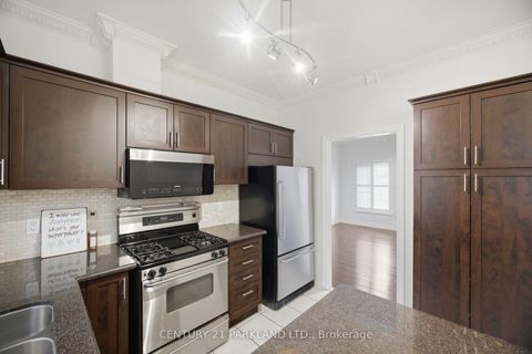 Photo 13 at 148 Solway Avenue, Maple, Vaughan