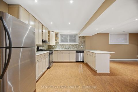 Photo 31 at 148 Solway Avenue, Maple, Vaughan