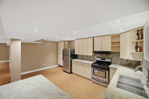 Photo 33 at 148 Solway Avenue, Maple, Vaughan